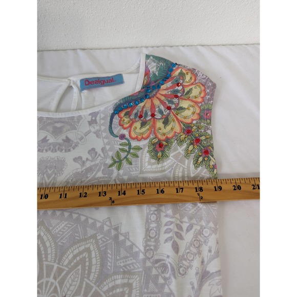 Desigual Womens Floral Sequence T shirt. Size Large Cap Sleeves White Multi - Picture 7 of 7